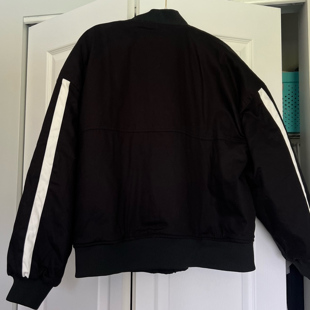 jacket - Picture 4 of 5